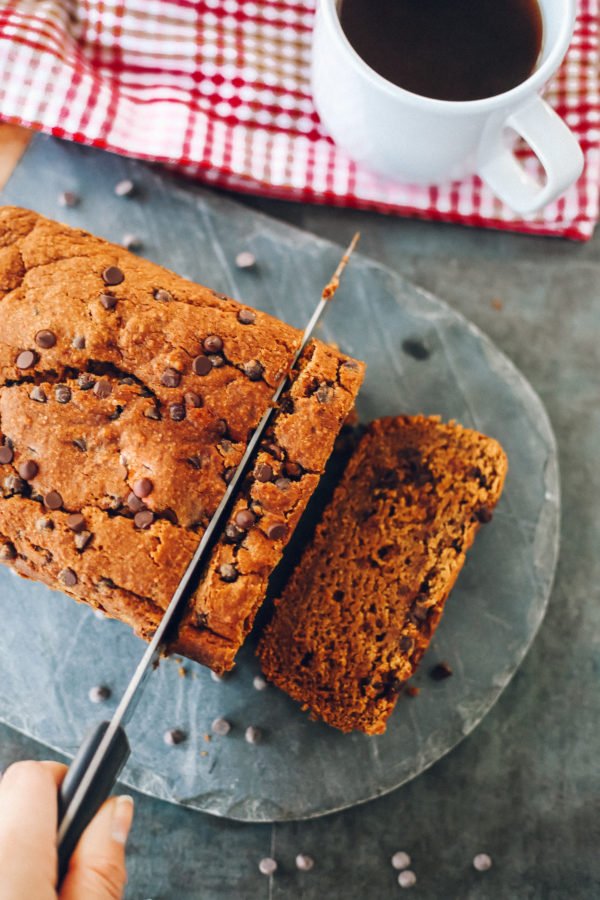 Healthy Vegan Chocolate Chip Pumpkin Bread
