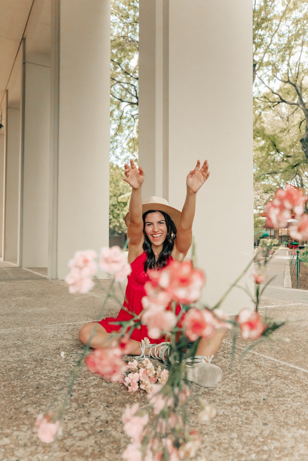 How to Take Better Instagram Photos (+ posing ideas)