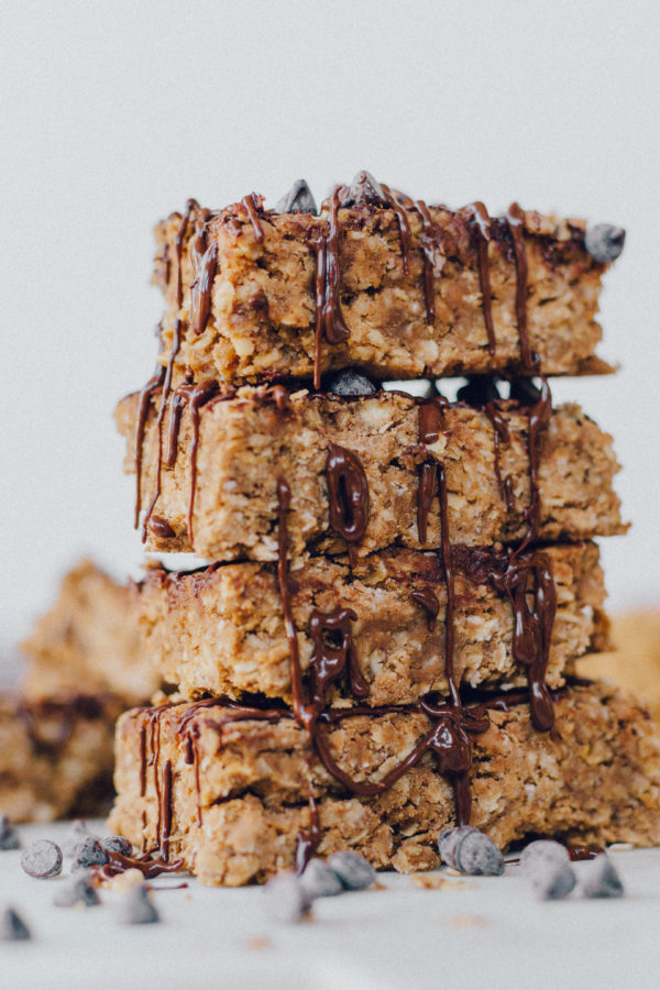 Easy 5 Ingredient Protein Bars (Vegan, Healthy, and No-Bake)